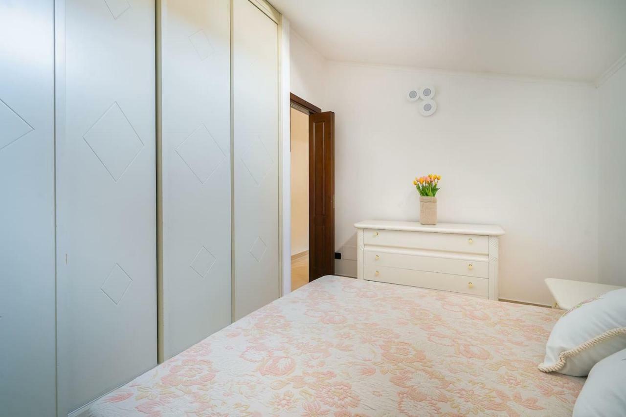 Il Tulipano - Appartamento Al Centro Di Vico Equense Zewnętrze zdjęcie