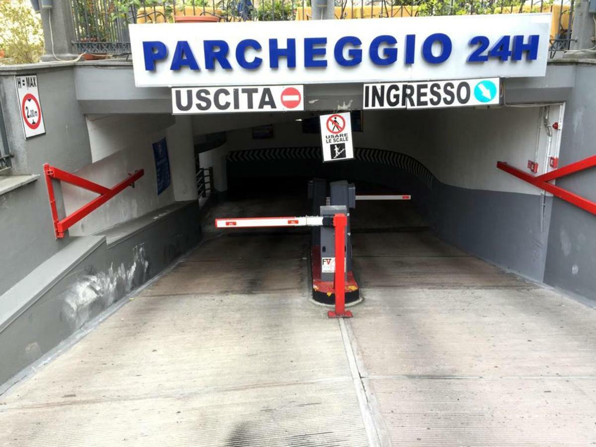Il Tulipano - Appartamento Al Centro Di Vico Equense Zewnętrze zdjęcie